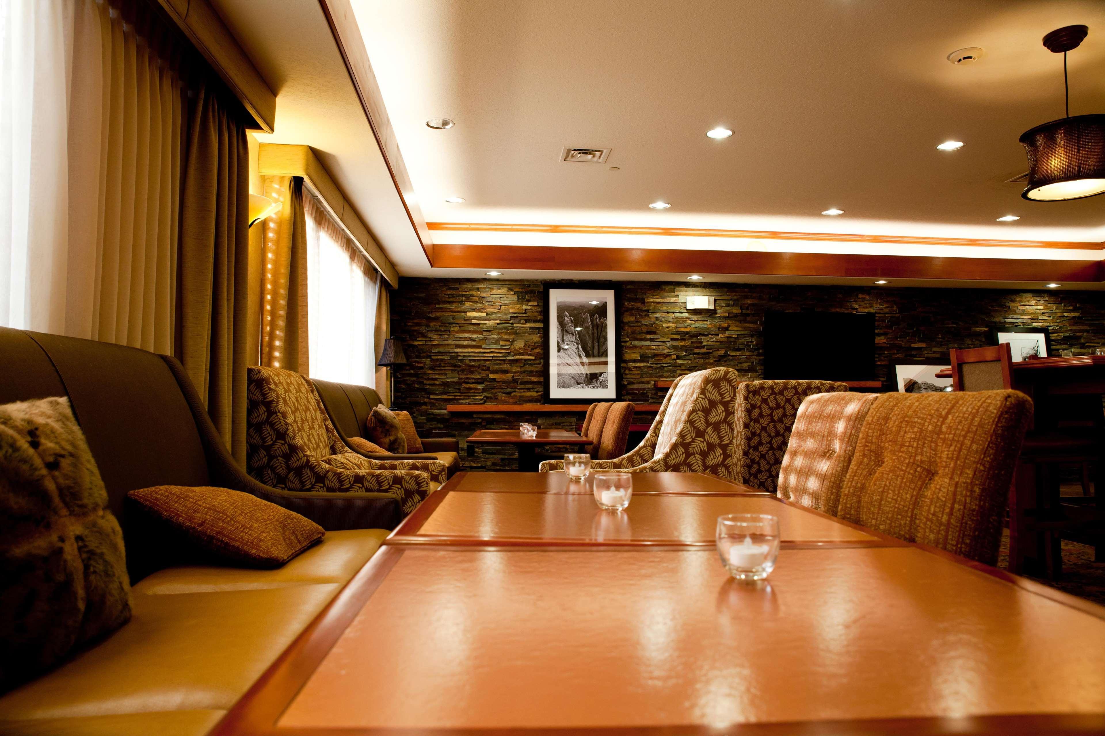 Comfort Inn & Suites Rapid City Near Mt Rushmore Екстер'єр фото