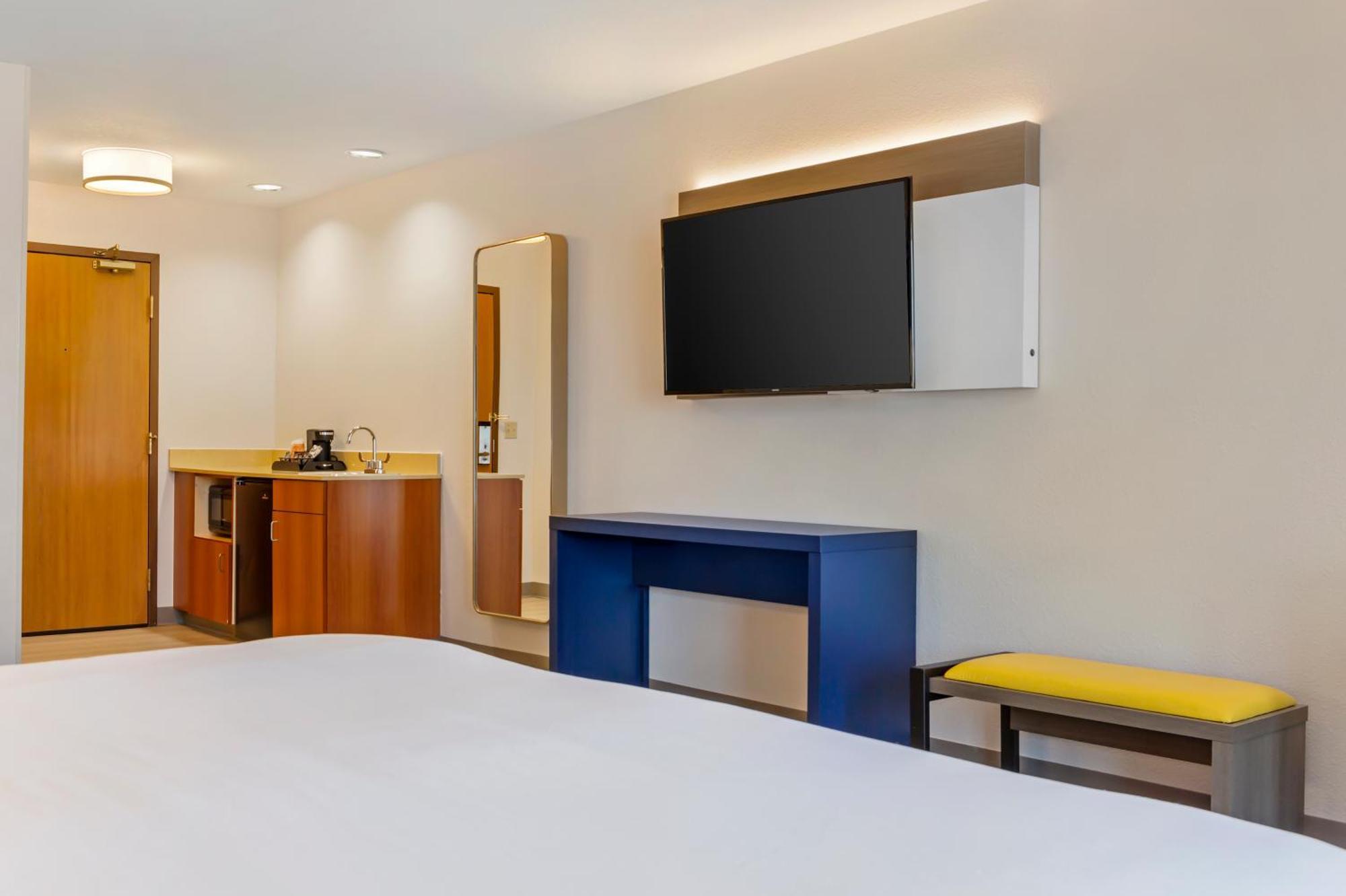 Comfort Inn & Suites Rapid City Near Mt Rushmore Екстер'єр фото