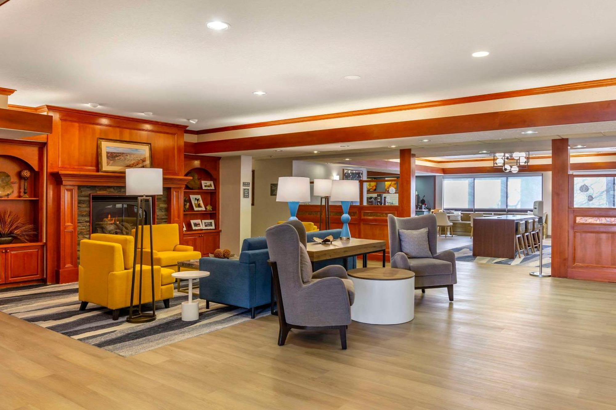 Comfort Inn & Suites Rapid City Near Mt Rushmore Екстер'єр фото