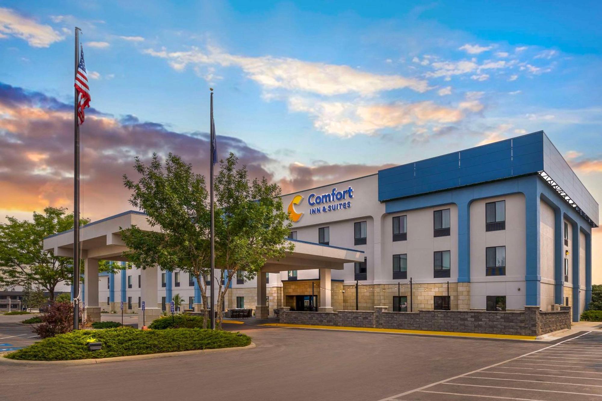 Comfort Inn & Suites Rapid City Near Mt Rushmore Екстер'єр фото